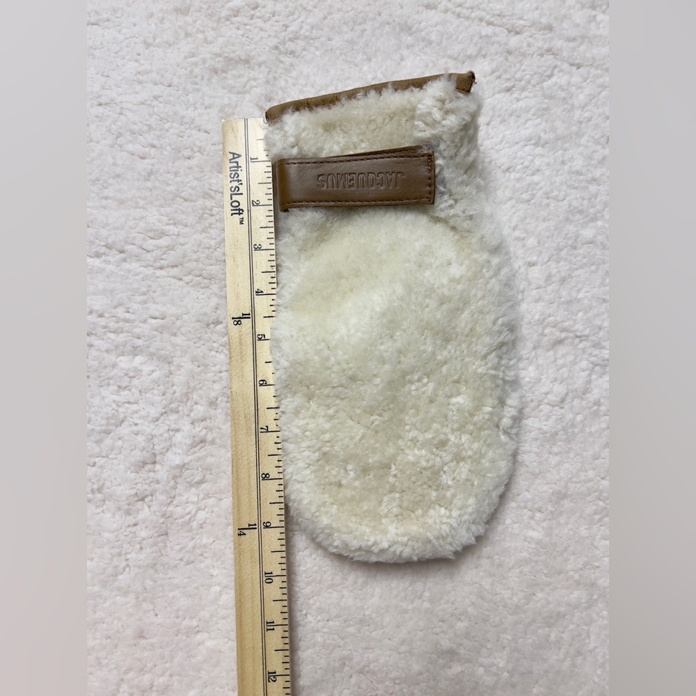 Jacquemus shearling leather mittens - Picture 8 of 9